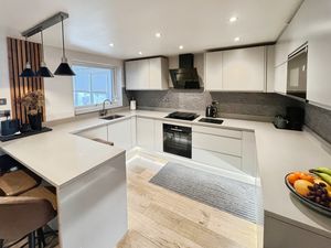 Kitchen- click for photo gallery